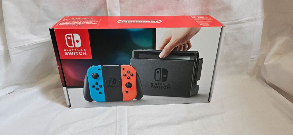 Nintendo Switch OVP (Joycon Sticks und Bildschirm NEU) GARANTIE in Siegen