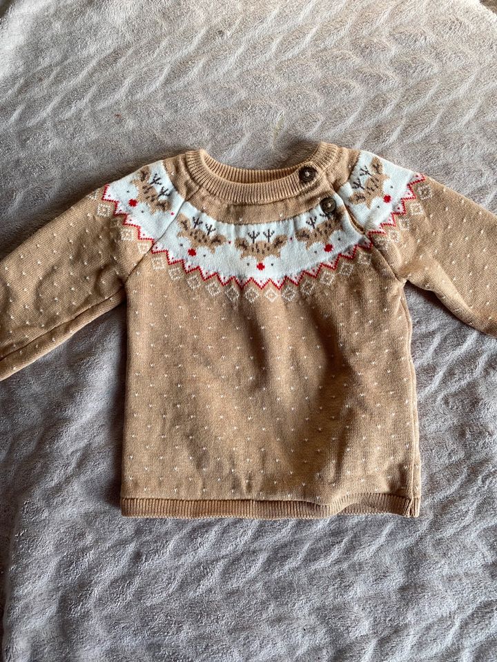 C&A baby Weihnachten pullover gr68 in Magdeburg