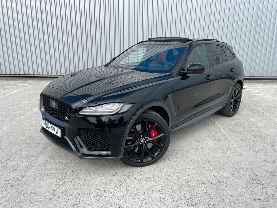 Jaguar F-PACE SVR AWD V8 550PS*22"-Klappe-Panorama* in Emden