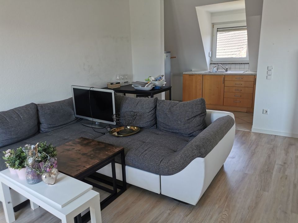 Gemütliches Apartment mit Balkon in Niederkassel - Rheidt ! in Niederkassel