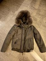 Woolrich Daunen Jacke mit Fuchsfell Hessen - Schwalbach a. Taunus Vorschau