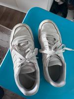 Adidas 39 Turnschuhe Hessen - Langen (Hessen) Vorschau
