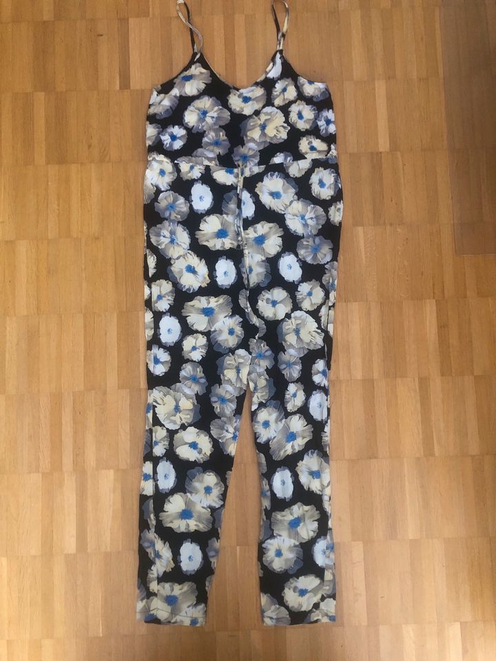 Jumpsuit Gr.176cm/ XS in Stuttgart