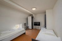 große Monteurwohnung (12-Betten) / Ideal für Gruppenreisen Sachsen - Schkeuditz Vorschau
