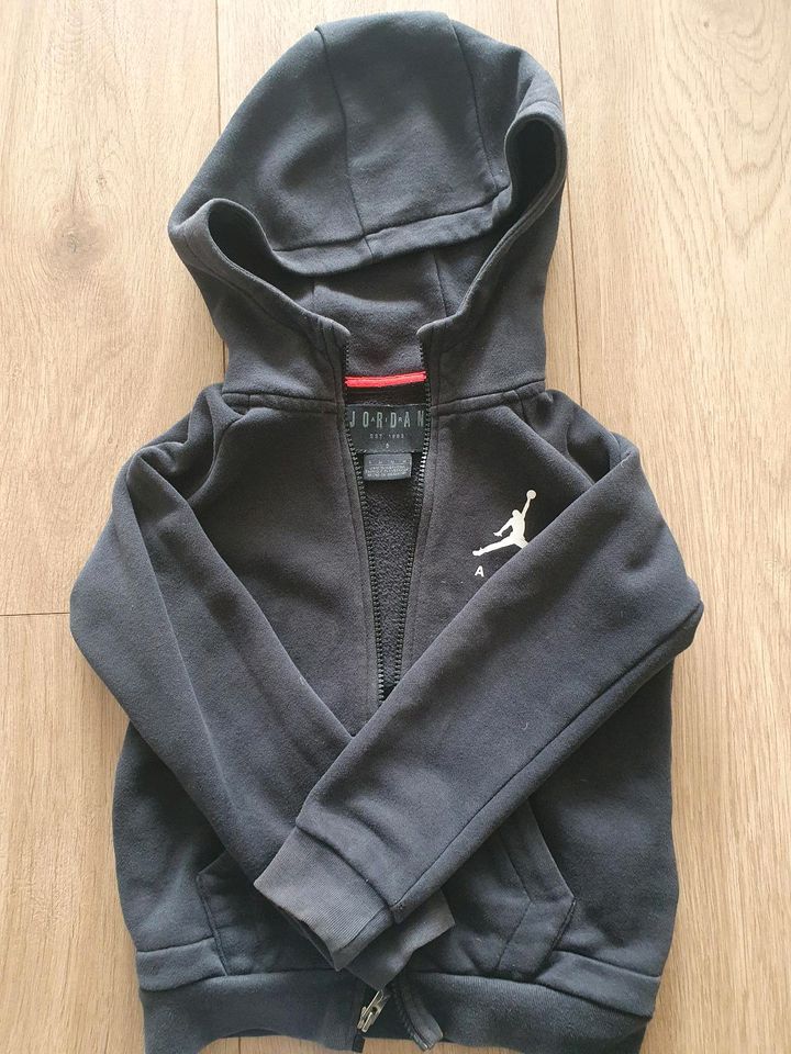 Nike Jordan Jacke in Frankfurt am Main