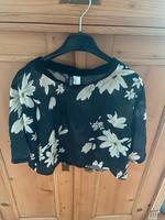 H&M Bluse schwarz geblümt, wunderschön, Gr. 40, NEU!! Bayern - Karlstein Vorschau