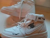 Sneaker, high top, weiß, Gr. 38,5, 1 mal getragen Hessen - Borken Vorschau