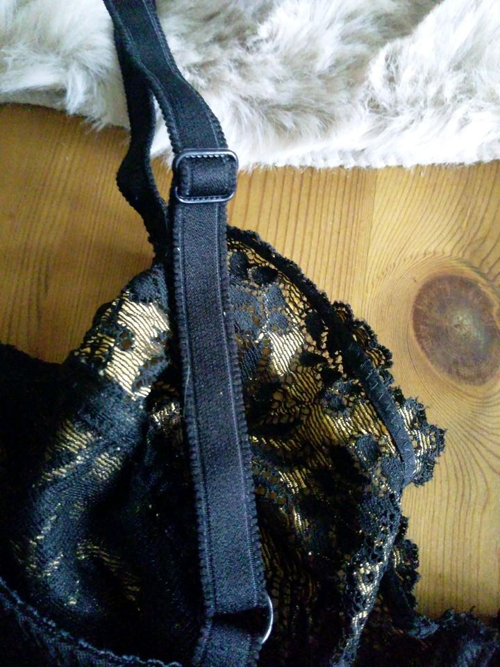 Neu Bra/BH,Slip mit Strumpfhalter, 75 C/S, schwarz-gold in Kiel