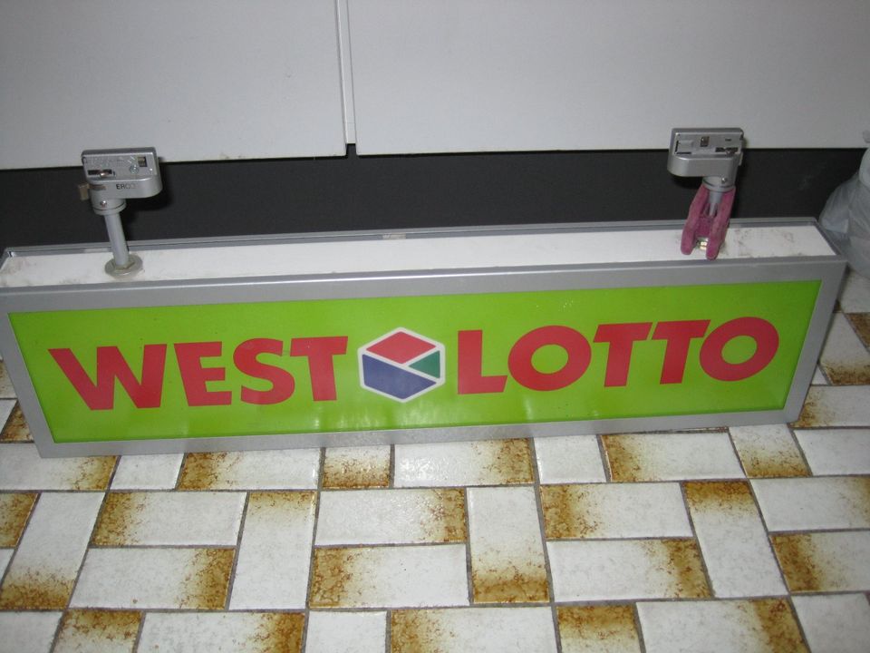 Werbeschild West Lotto in Köln