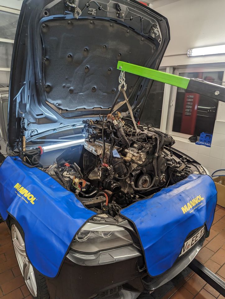 Motorinstandsetzung VW Touareg 3.0 TDI CRC CRCA Motor Reparatur in Löhne