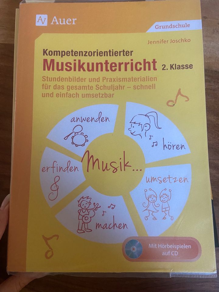 TOP Musikunterricht Hefte 1 / 2 Klasse Grundschule CDs in Ahrensbök