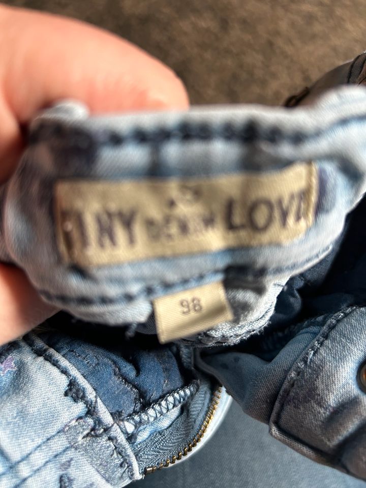 Mädchen Set Einhorn Größe 98 Jeans und Pullover in Kirchlinteln