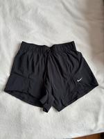 Nike 2-in-1 Shorts in Größe S Bonn - Bad Godesberg Vorschau