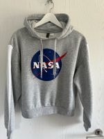 Sweat Shirt Hoodie von H&M – Aufdruck ‚NASA‘ hellgraumeliert  M Hessen - Solms Vorschau