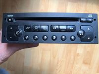 Auto Clarion Radio/CD Player, PU 2859A gebraucht, ohne Code Hessen - Bad Nauheim Vorschau