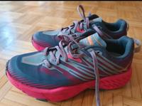 HOKA Speedgoat 4 vom Hersteller mit Größe 38 angegeben Nordrhein-Westfalen - Dorsten Vorschau