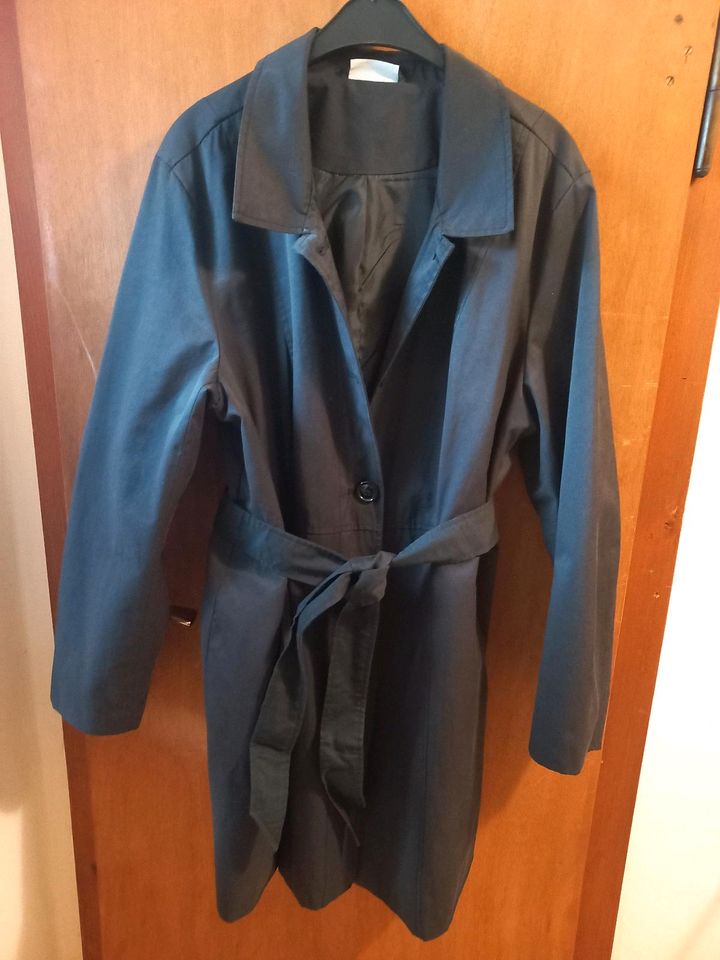 Trenchcoat Gr.48 in Freisen