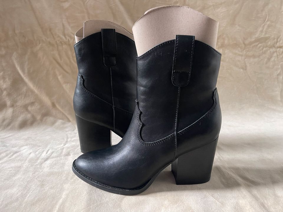 Catwalk Stiefel, Stiefeletten, Gr. 36 in Sarstedt