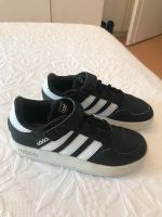 Adidas Sportschuhe Größe 33 Düsseldorf - Pempelfort Vorschau