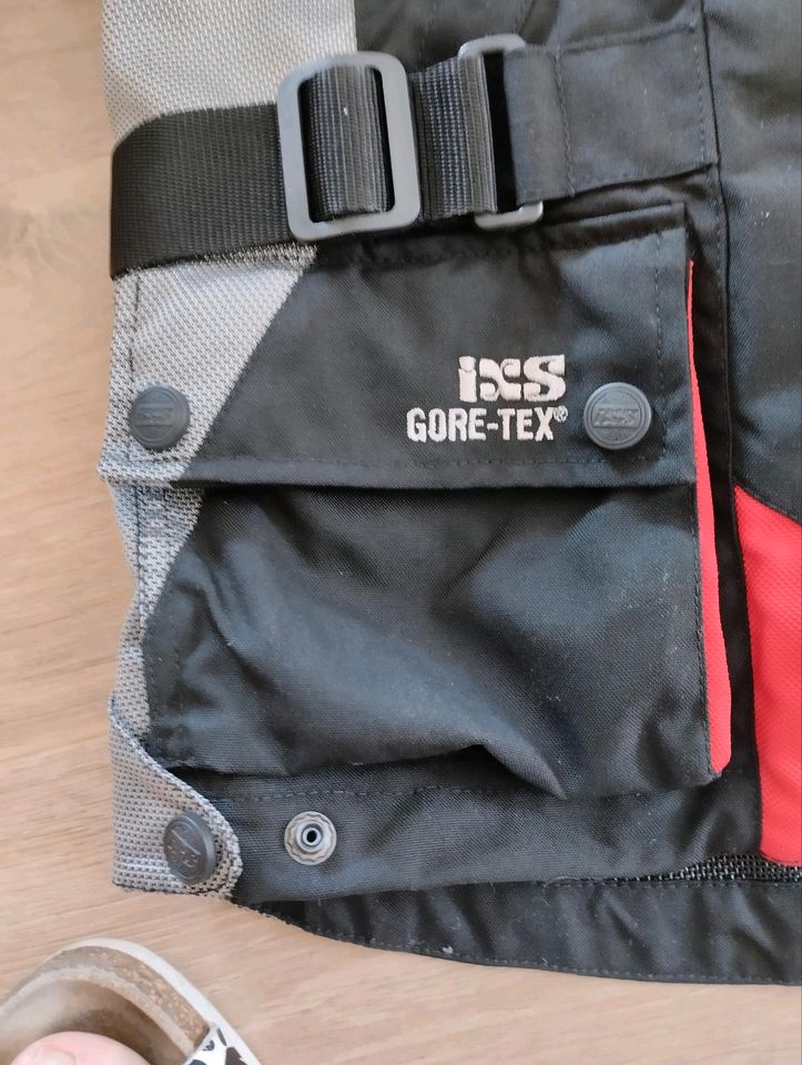 Motorradjacke IXS Gore-Tex Damen Größe S in Ofterdingen