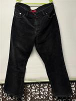 Pierre Cardin Jeans Jeanswear Cordhose schwarz W42/L30-32 Nordrhein-Westfalen - Marsberg Vorschau