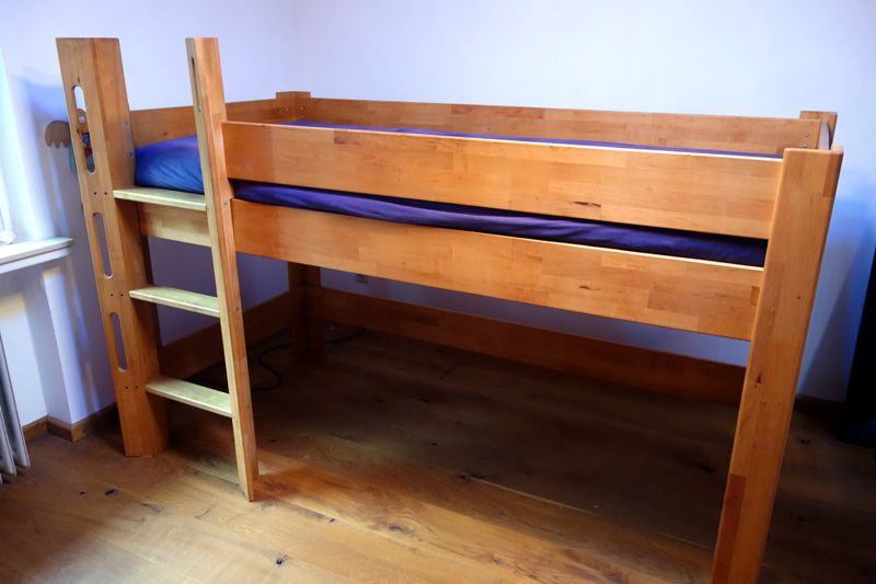 Kinderbett Hochbett Jugendbett Massivholz Mit Rutscche in Stadtoldendorf