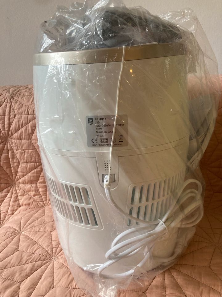 Philips Luftbefeuchter HU4811/10 neu in Potsdam