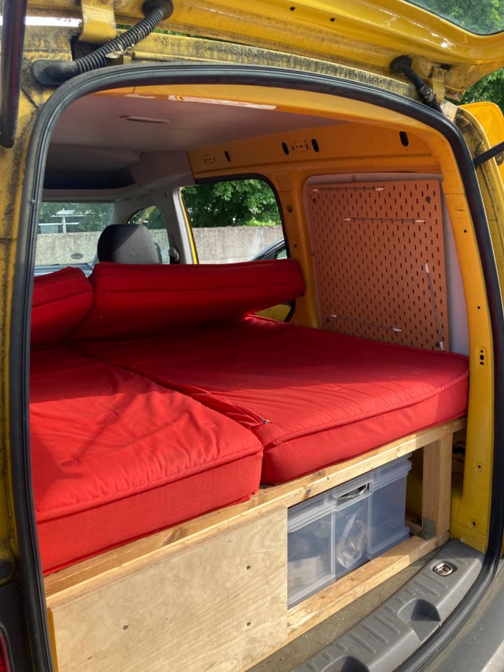 VW Caddy Mikro-Camper (ehem. Postauto) in Kassel