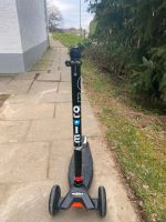 Roller Scooter von Micro mit coolem Griff, schwarz, gebraucht Nordrhein-Westfalen - Wermelskirchen Vorschau