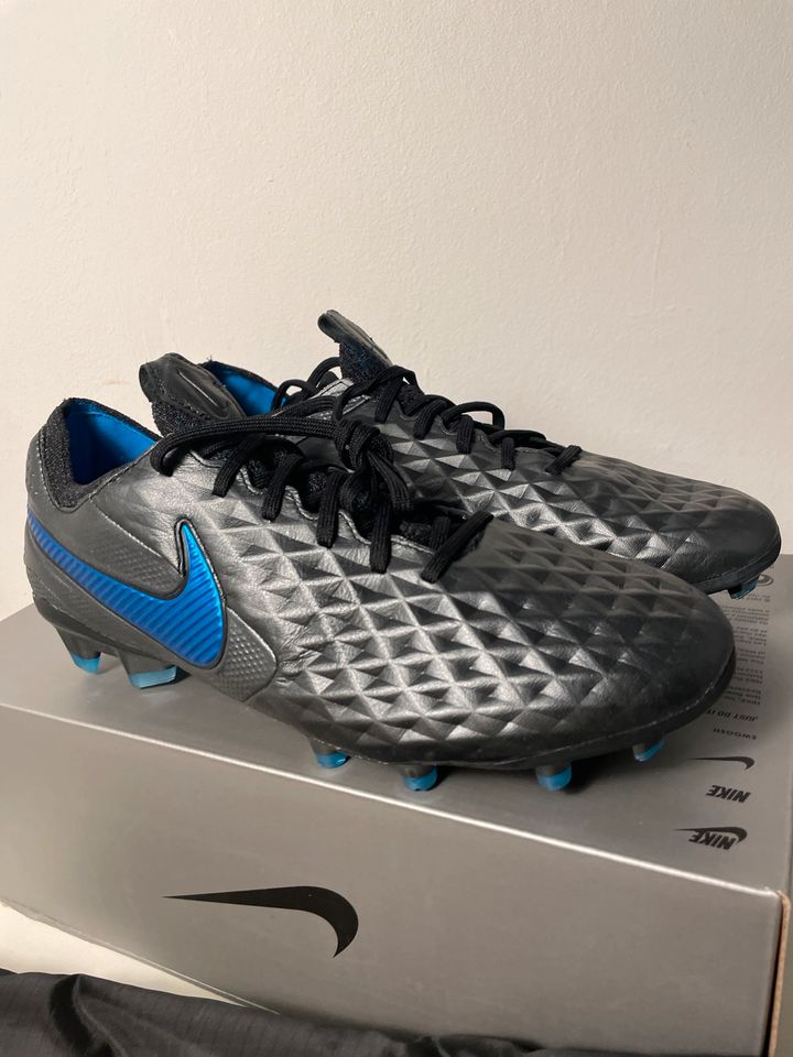 Nike Fußballschuhe Tiempo Legend 8 Elite FG Gr. 40 NEU in Aachen