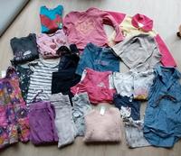Kleiderpaket Mädchen Gr 98/104. Insgesamt 21 Teile Baden-Württemberg - Reutlingen Vorschau