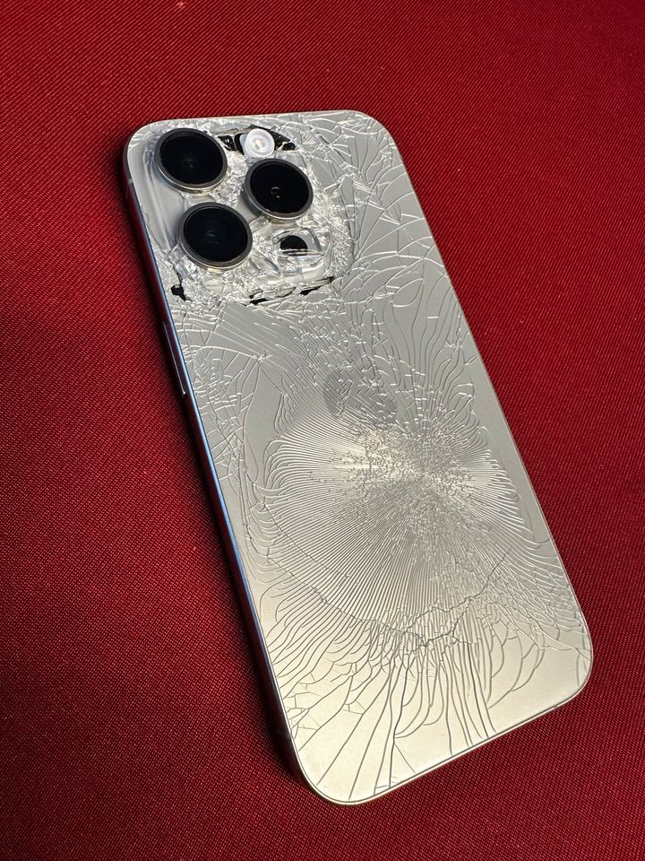 APPLE IPHONE Rückglas / Backcover Reparatur durch Lasertechnik ✅ in Bückeburg