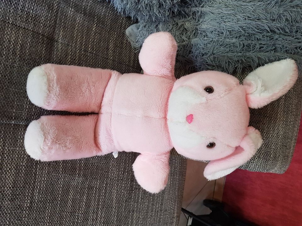 Kuscheltier Hase. Groß. Rosa. in Dörpen