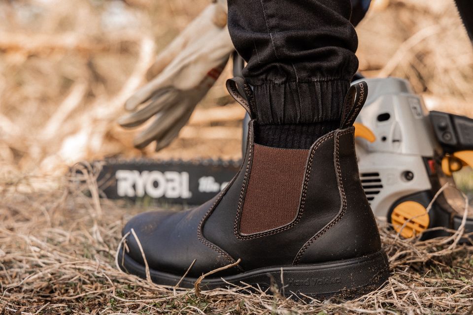 Hard Yakka Outback Boot ohne Kappe und mit S3 Australia since 1930 Der stärkste Redback Konkurrent Redbacks Australien Spinne Spider Aussie HY australische Boots in Meggerdorf