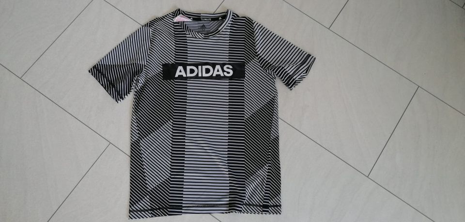 ADIDAS T-Shirt climalite Gr. M (ca. 152) in Ludwigsstadt