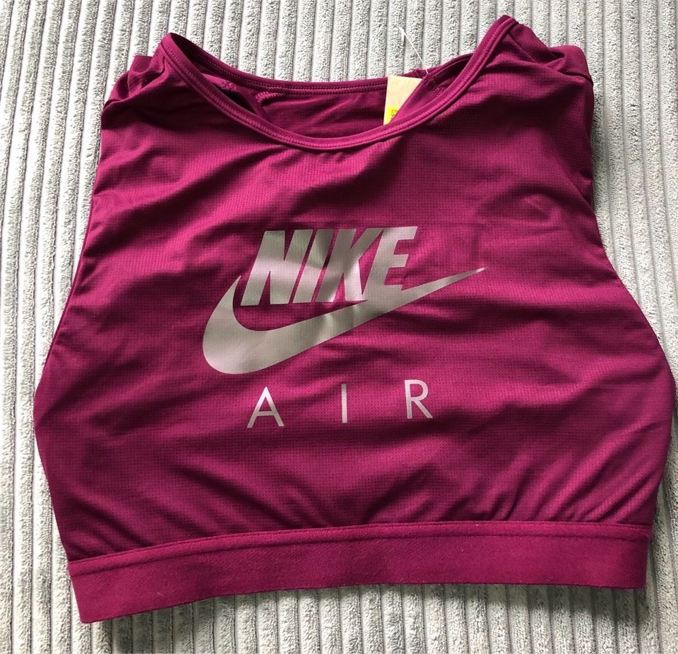 Nike Sport Bh - Swoosh Bra in Gr. S in Brandenburg - Falkensee