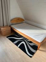 Bett mit einem Matratze und einem Nachttisch Nordrhein-Westfalen - Waltrop Vorschau