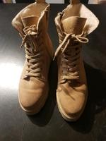S 'Oliver Lederstiefel beige mit Teddyfell  Gr. 42 Bayern - Aitrang Vorschau