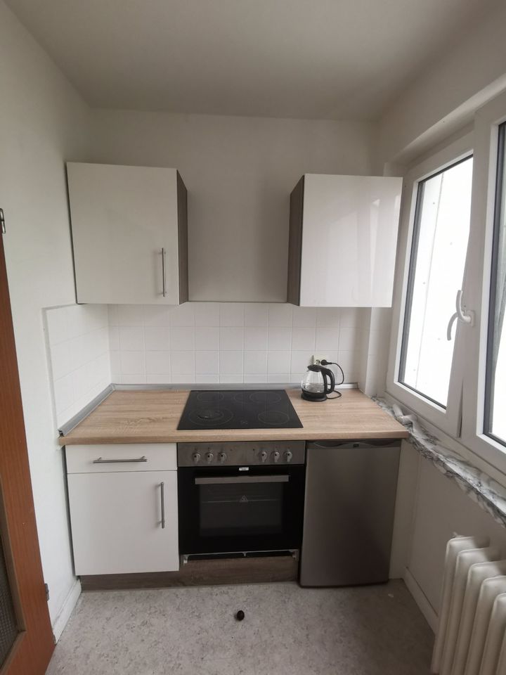 Monteur Apartment -Ferienwohnung mit Balkon am Limmer Str. in Hannover