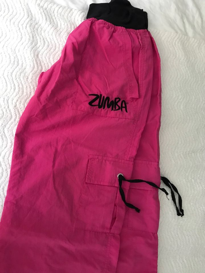 Zumba Hose in der Größe M in Hameln