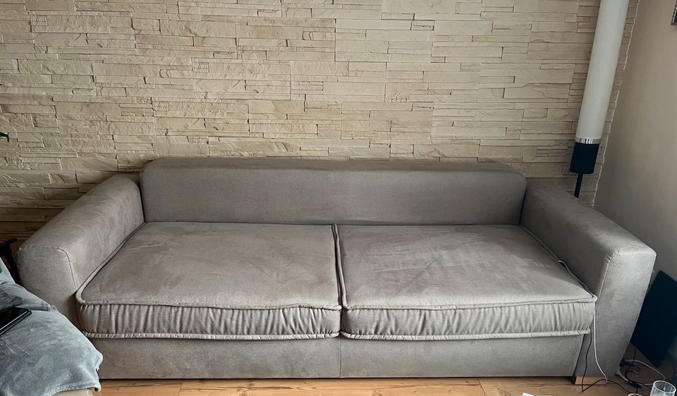 Couch Sofa Boxspringaufbau Taschenfederkern in Lauta