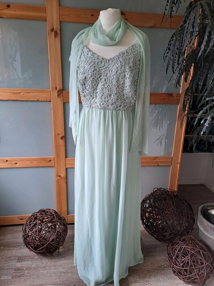 Superschönes mint farbenenes Abendkleid  Gr.50 in Lägerdorf