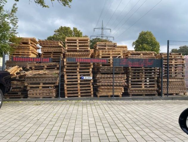 Holz Kaminholz Paletten Brennholz Feuertonne Kamin Feuer Tonne in Dortmund