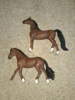 2x Schleich Pferde Spielfiguren Set Tiere Pony Stute Nordrhein-Westfalen - Mülheim (Ruhr) Vorschau