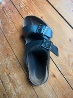 Rechter Birkenstock Arizona schwarz Leder Gr.40 Sachsen-Anhalt - Halle Vorschau