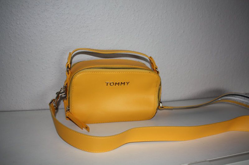 Tommy Hilfiger Handtasche / Gelb / Guter Zustand in Rheinland-Pfalz - Mainz  | eBay Kleinanzeigen ist jetzt Kleinanzeigen