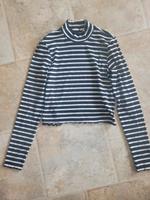Rollkragen-Crop Top gestreift Mecklenburg-Vorpommern - Neubrandenburg Vorschau