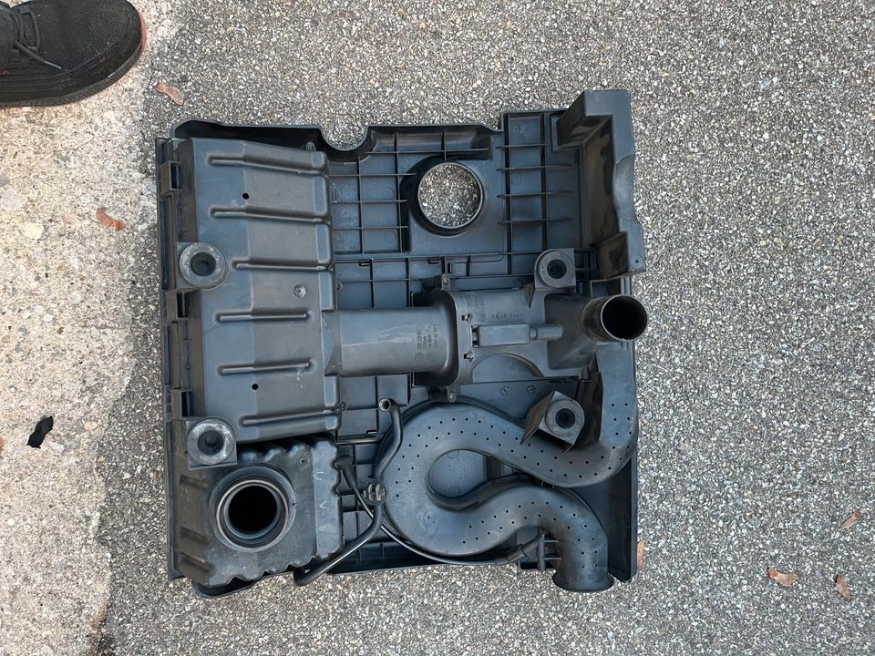 Motorverschalung  03E129607 VW Polo 1.2 9 N 47 KW 65 PS in Backnang