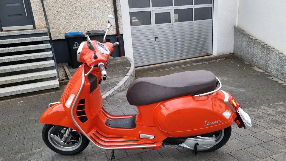 Vespa GTS 300, Top Zustand, 585 km in Herbrechtingen