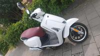 Motorroller Kymco Like II 50ccm - Vespastyle incl neuer Helme Hessen - Neu-Isenburg Vorschau